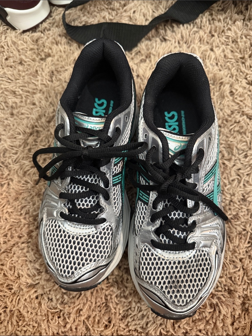 ASICS Silver and Teal Women's Athletic Running Shoes size 6